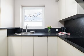 Apartment With Balcony Malta Lake