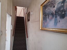 Immaculate 3-bed House in Middlesbrough With Wifi