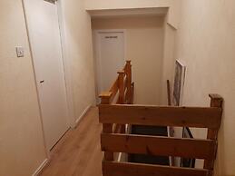 Immaculate 3-bed House in Middlesbrough With Wifi