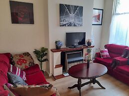 Immaculate 3-bed House in Middlesbrough With Wifi