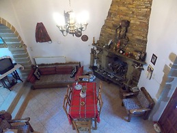 Traditional Luxury Villa in Fres