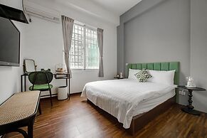 Knock Knock style inn