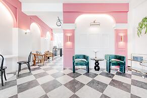 Knock Knock style inn