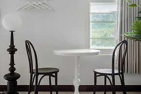 Knock Knock style inn