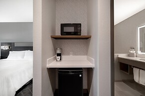 Holiday Inn Express & Suites Chino Hills by IHG