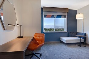 Holiday Inn Express & Suites Chino Hills by IHG