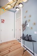 Liiiving in Porto - Art Design Apartment