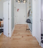 Liiiving in Porto - Art Design Apartment