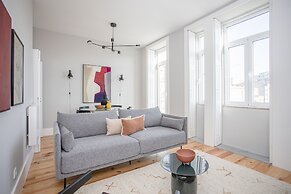 Liiiving in Porto - Art Design Apartment