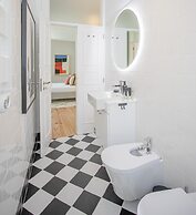 Liiiving in Porto - Art Design Apartment