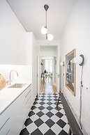 Liiiving in Porto - Art Design Apartment