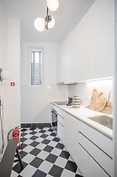 Liiiving in Porto - Art Design Apartment
