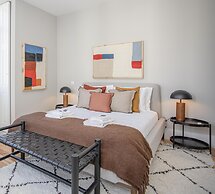 Liiiving in Porto - Art Design Apartment