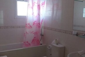 Sunrise Beach Club-sleeps 6-aircon-sea View