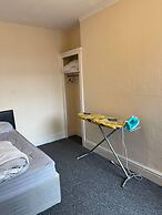 1 Bedroom Flat - Aylestone Road Leicester