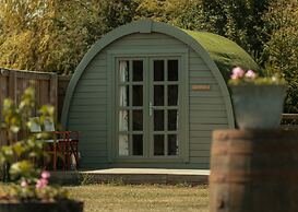 Glamping in Wiltshire the Green Knoll is a Charm