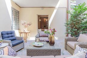 Vissi D Arte an Apartment With Garden