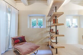 Vissi D Arte an Apartment With Garden