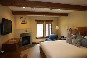 Four Bedroom Suite 4 Apartment Hotel by Redawning