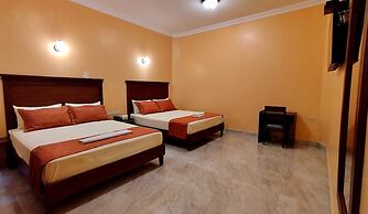 Hostal California Inn