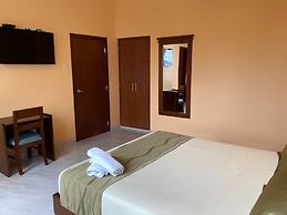 Hostal California Inn