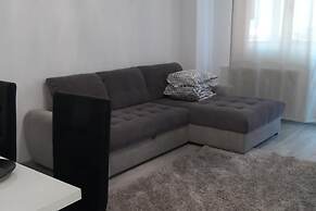 2 Bed-aircon-free Parking-city Centre