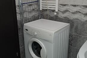 2 Bed-aircon-free Parking-city Centre