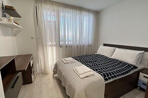 Luxurious Beach House With Wi-fi and Parking