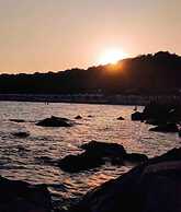 Luxurious Beach House With Wi-fi and Parking