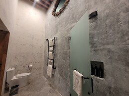 Milo Collection Hotel