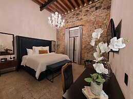 Milo Collection Hotel