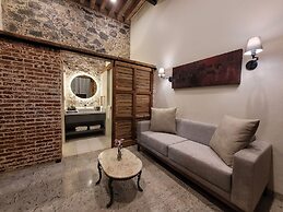 Milo Collection Hotel