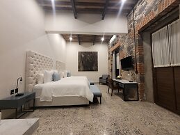 Milo Collection Hotel