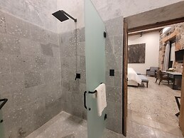 Milo Collection Hotel