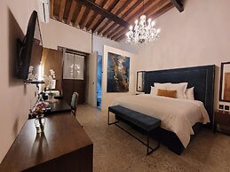 Milo Collection Hotel