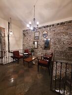 Milo Collection Hotel