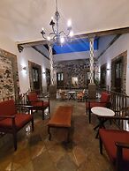 Milo Collection Hotel