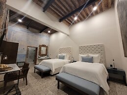 Milo Collection Hotel