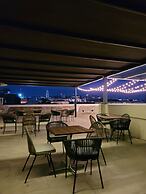 Milo Collection Hotel