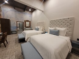 Milo Collection Hotel