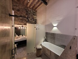 Milo Collection Hotel