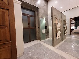 Milo Collection Hotel