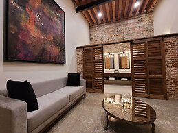 Milo Collection Hotel