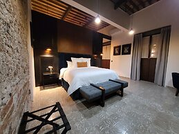 Milo Collection Hotel