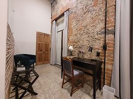 Milo Collection Hotel