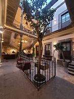 Milo Collection Hotel