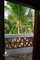 Nomad Beach House - Hostel