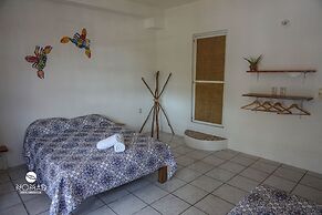 Nomad Beach House - Hostel
