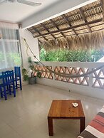 Nomad Beach House - Hostel
