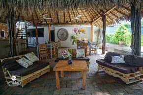 Nomad Beach House - Hostel